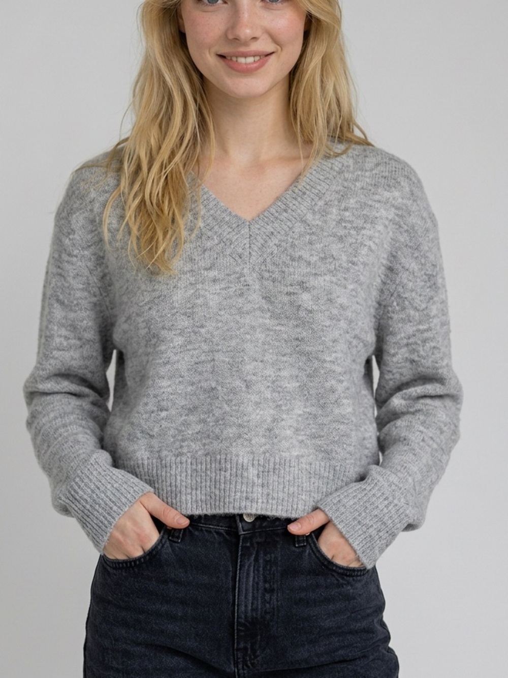 Wilfred Heather Gray V-Neck Cropped Sweater Alpaca and Wool